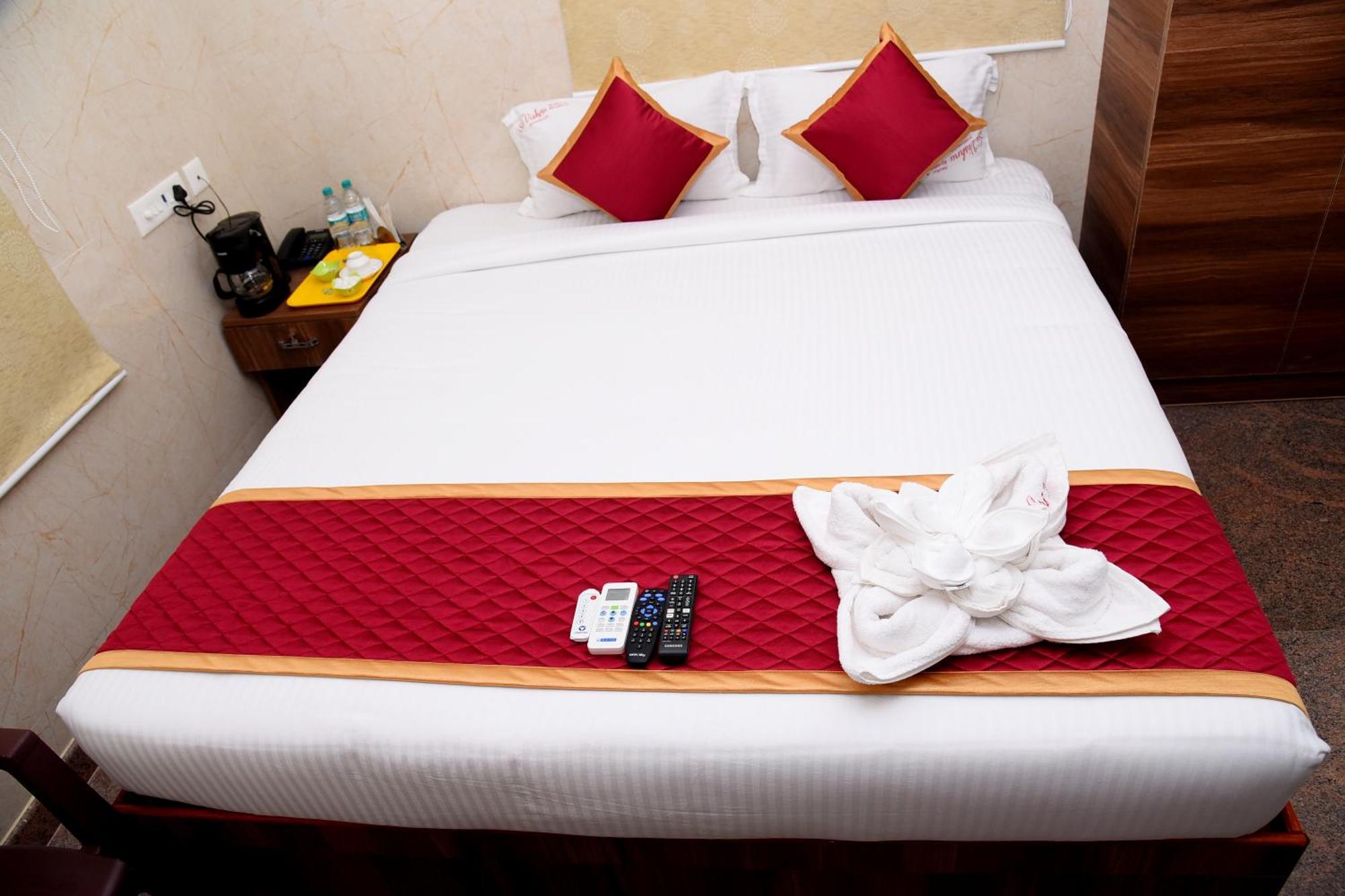 Sri Vishnu Residency Hotel Sriperumbudur Eksteriør billede